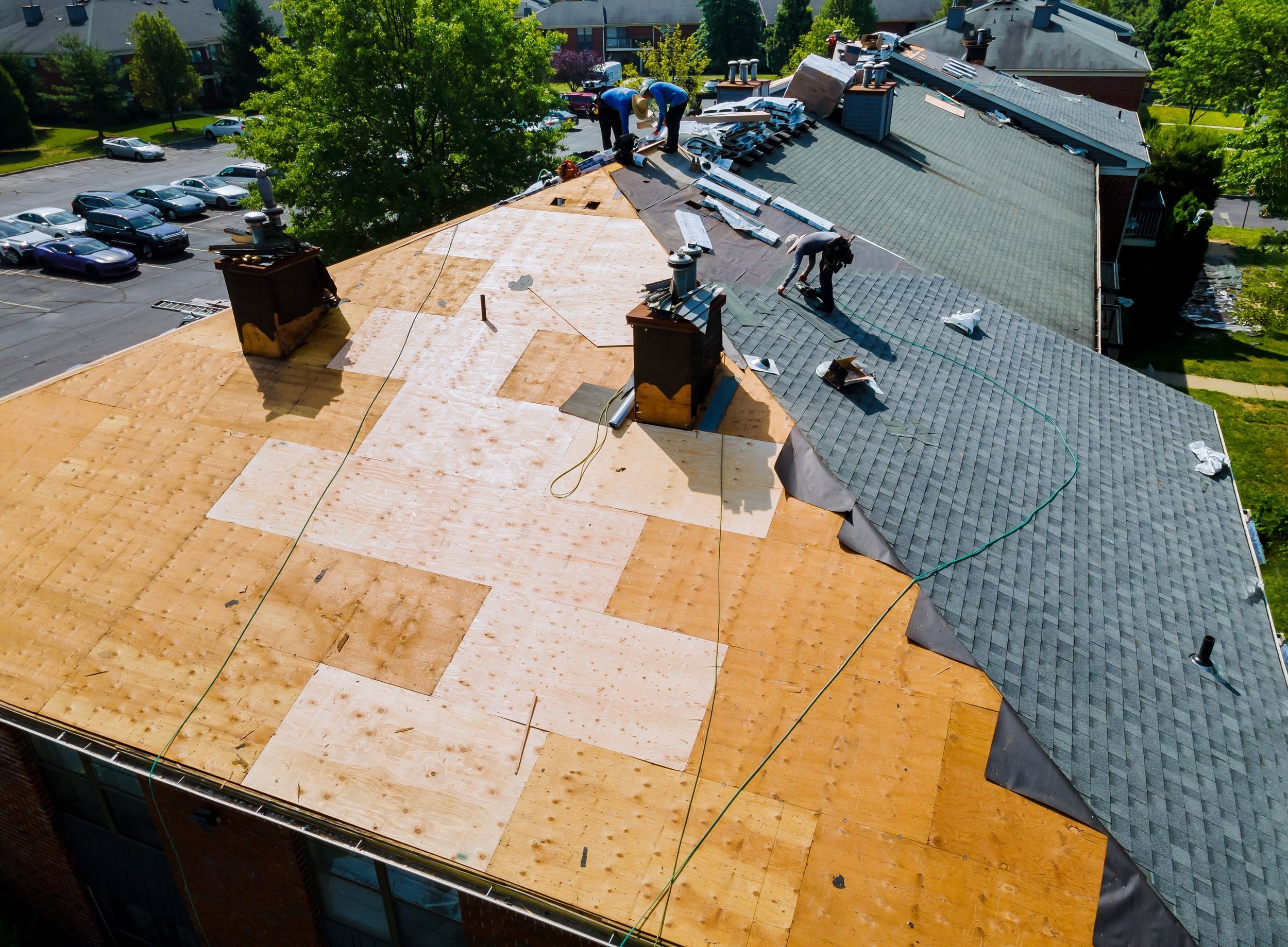 Common Mistakes When Hiring a St. Charles Roof Contractor