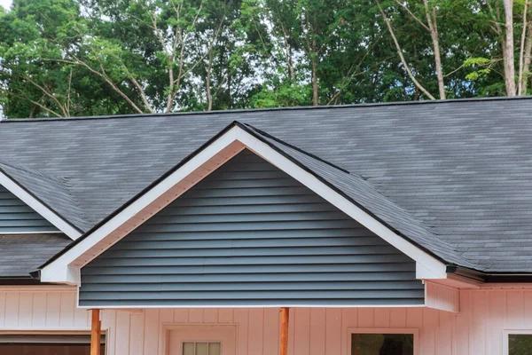 Warning Signs You Need Roof Replacement Medway