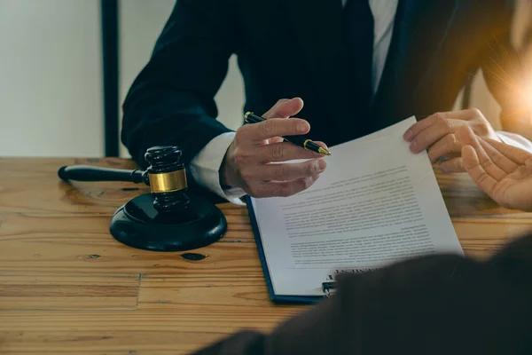 Why Businesses Choose Corporate Law Advisors in Coral Gables